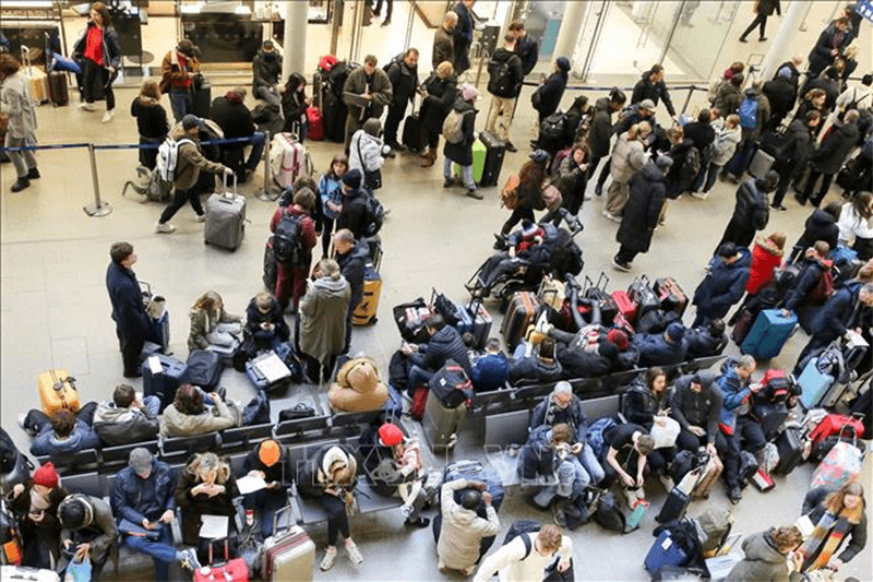 Sự cố đường sắt khiến hàng loạt chuyến Eurostar ở châu Âu bị hủy