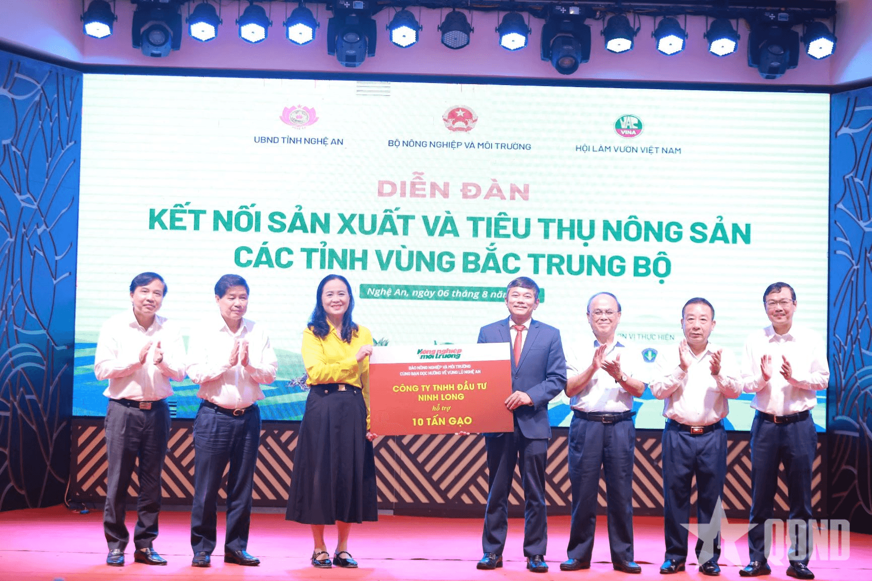 Diễn đàn “Kết nối sản xuất và tiêu thụ nông sản các tỉnh vùng Bắc Trung Bộ”