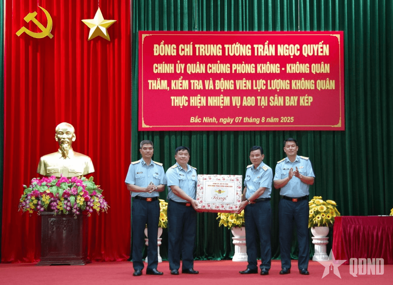 Quân chủng Phòng không - Không quân kiểm tra, động viên lực lượng không quân huấn luyện thực hiện nhiệm vụ A80