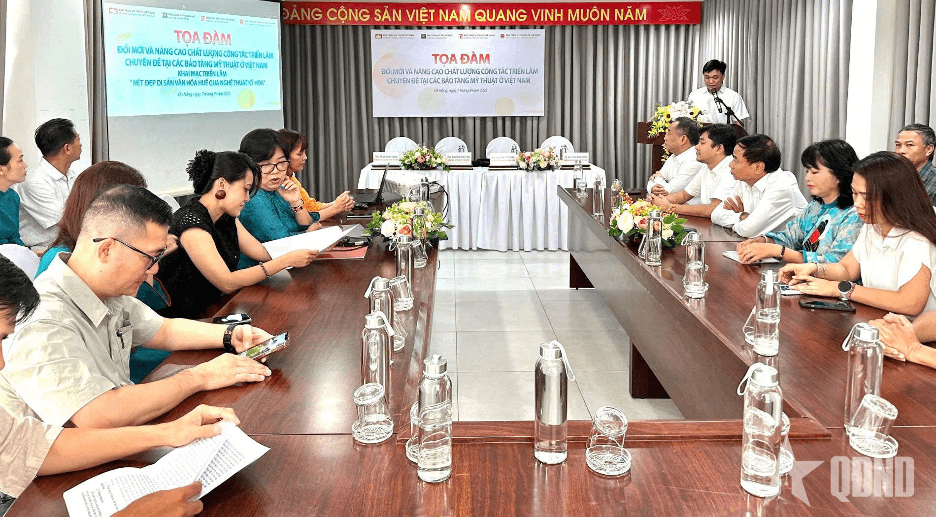Đổi mới, nâng cao chất lượng công tác triển lãm chuyên đề tại các bảo tàng mỹ thuật ở Việt Nam