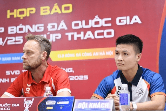 HLV Mano Polking tự tin trước trận tranh Siêu cúp bóng đá quốc gia