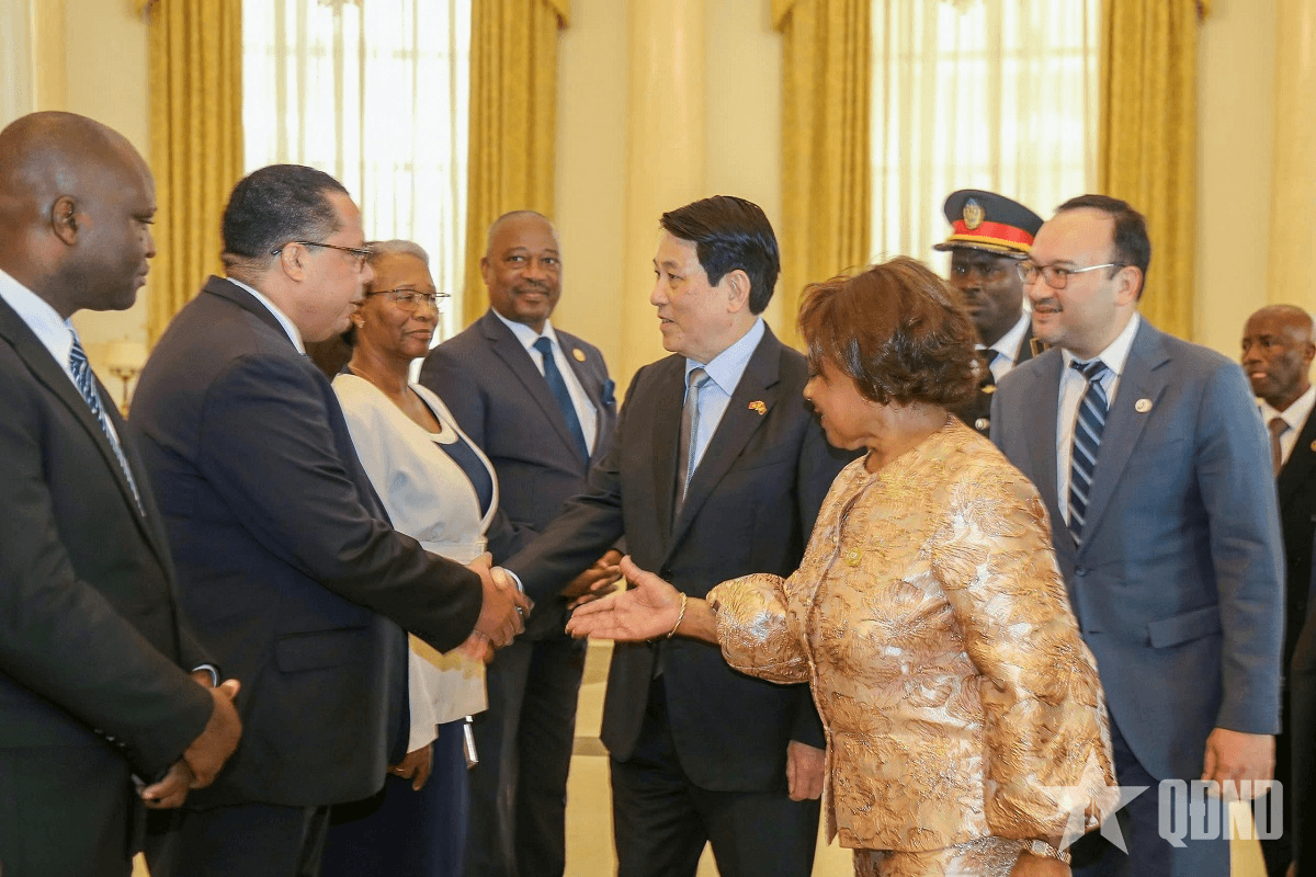 Chủ tịch nước Lương Cường hội kiến Chủ tịch Quốc hội Angola