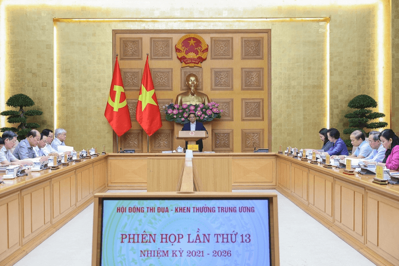Thủ tướng Phạm Minh Chính: Khen thưởng kịp thời các thành tích đặc biệt, tạo khí thế mới nhân các sự kiện trọng đại của đất nước