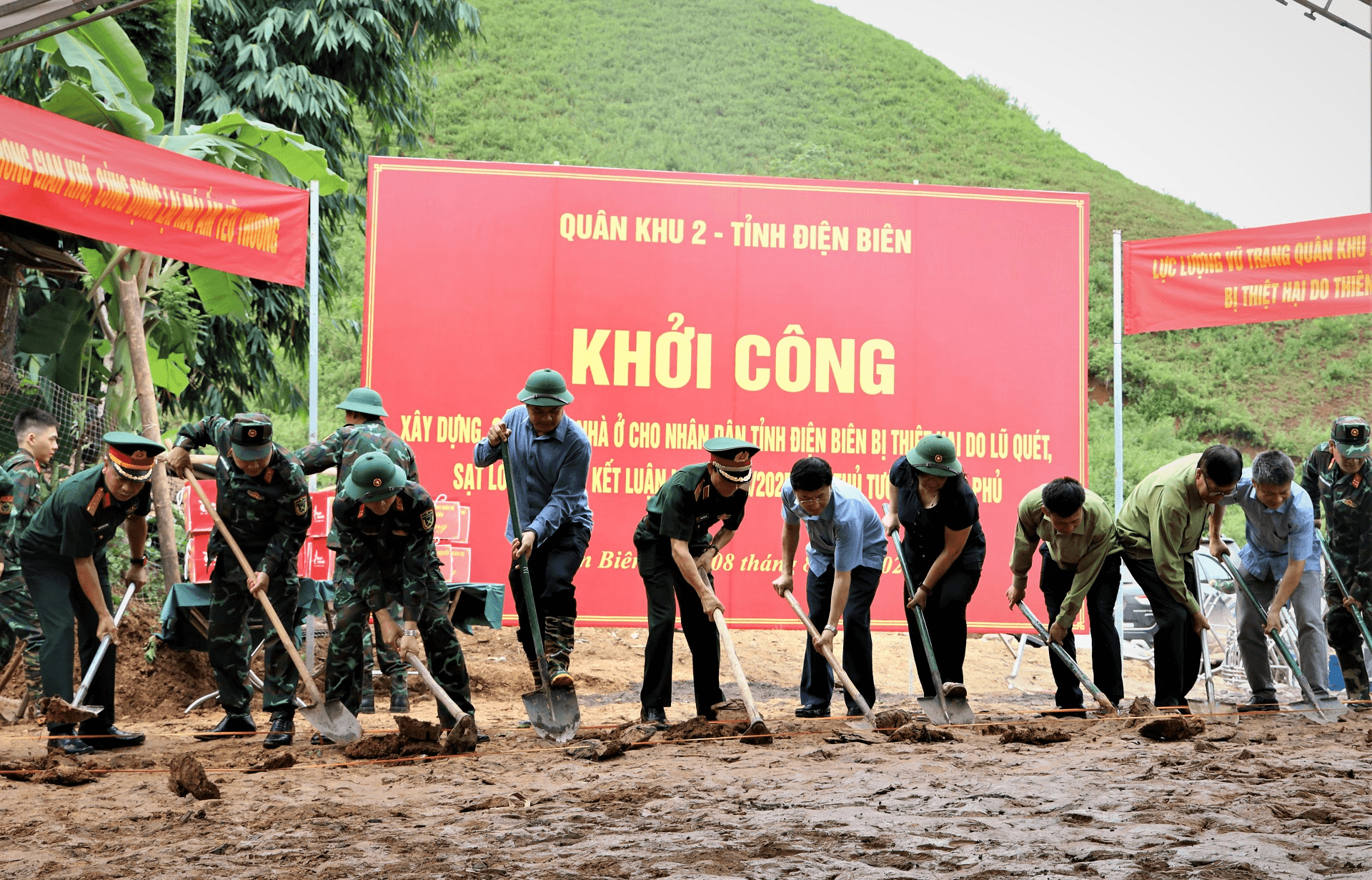 Khởi công xây dựng, sửa chữa nhà ở cho nhân dân tỉnh Điện Biên bị thiệt hại do mưa lũ, sạt lở đất