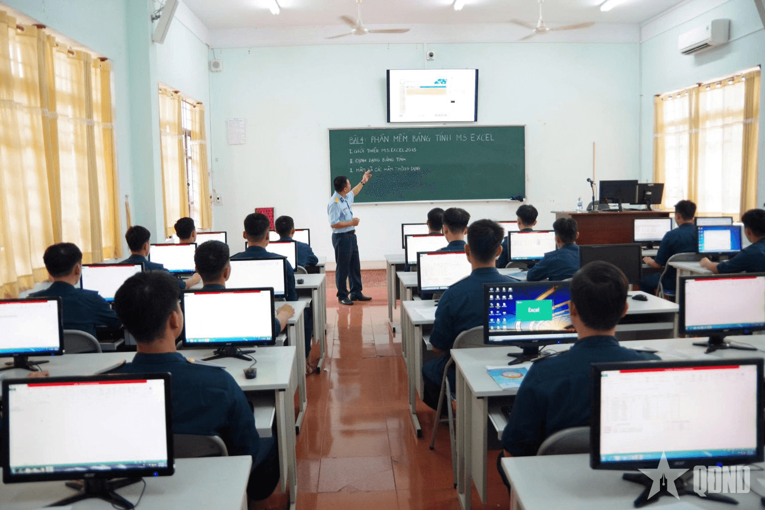 Chuyển đổi số - Động lực nâng tầm đào tạo phi công quân sự