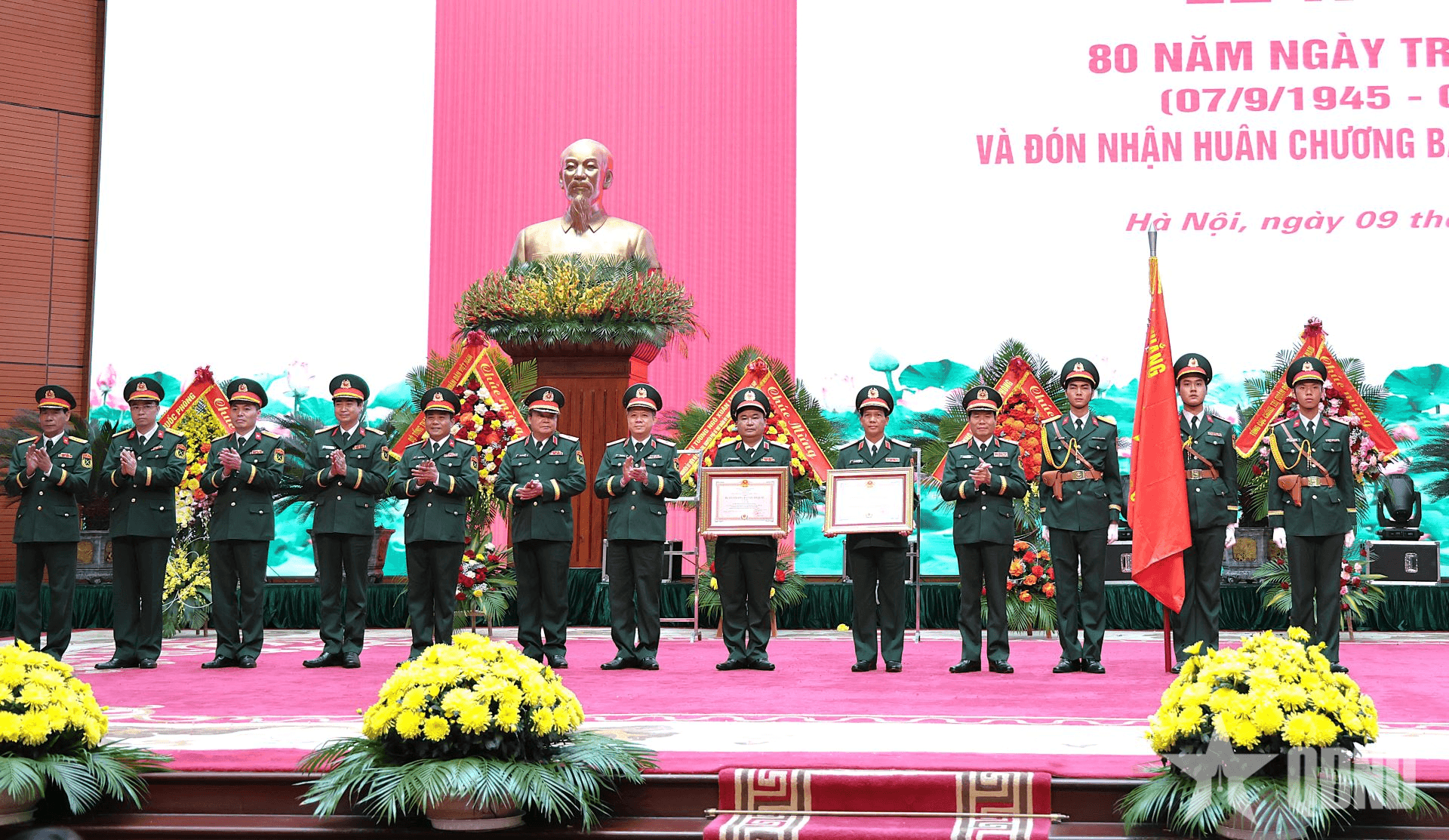 Đại tướng Nguyễn Tân Cương dự Lễ kỷ niệm 80 năm ngày truyền thống Cục Tác chiến