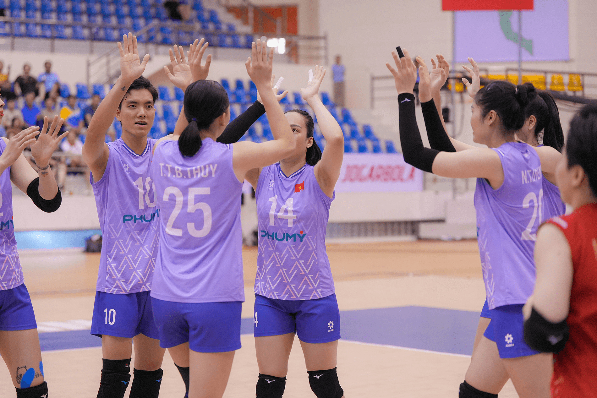 Chặng 2 SEA V-League 2025: Bóng chuyền nữ Việt Nam thắng trận thứ 2