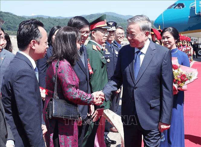 Tổng Bí thư Tô Lâm và Phu nhân bắt đầu thăm cấp Nhà nước Đại Hàn Dân Quốc