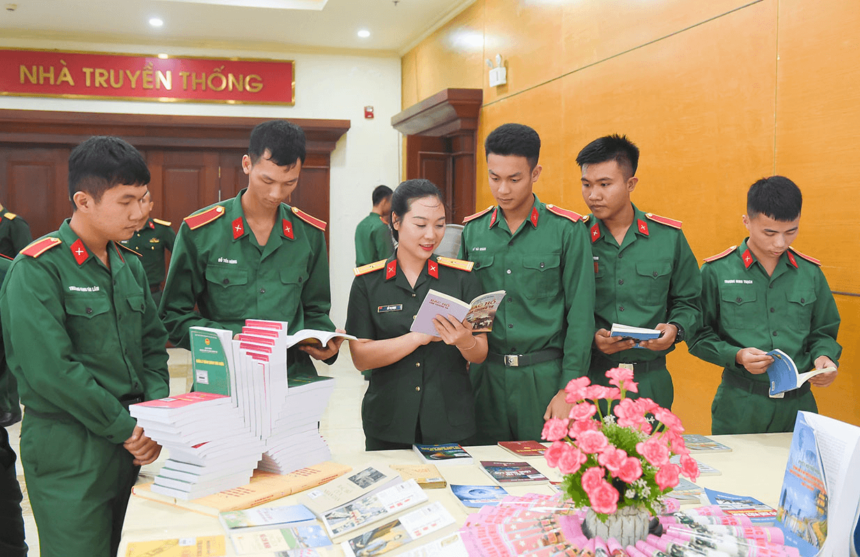 Phát huy sức mạnh chính trị tinh thần của Cách mạng Tháng Tám trong xây dựng và bảo vệ Tổ quốc