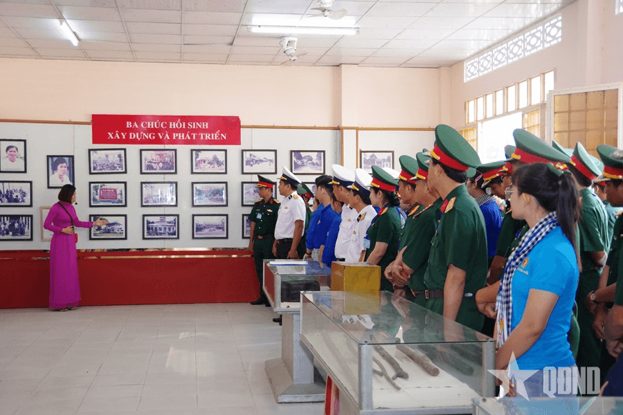 Tiếng vọng quá khứ và giá trị hòa bình