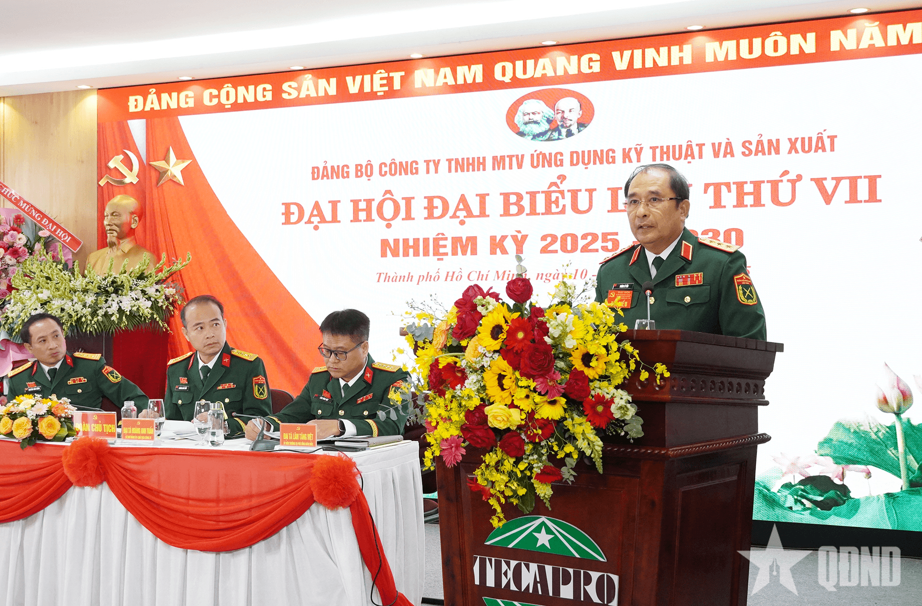 Thượng tướng Phùng Sĩ Tấn dự, chỉ đạo Đại hội đại biểu Đảng bộ Công ty TECAPRO
