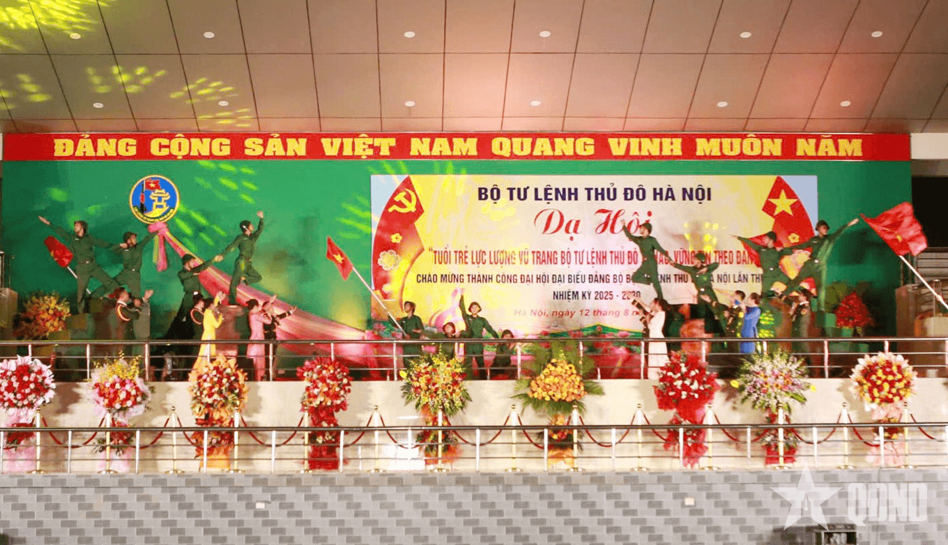 Dạ hội thanh niên chào mừng thành công Đại hội Đảng bộ Bộ tư lệnh Thủ đô Hà Nội