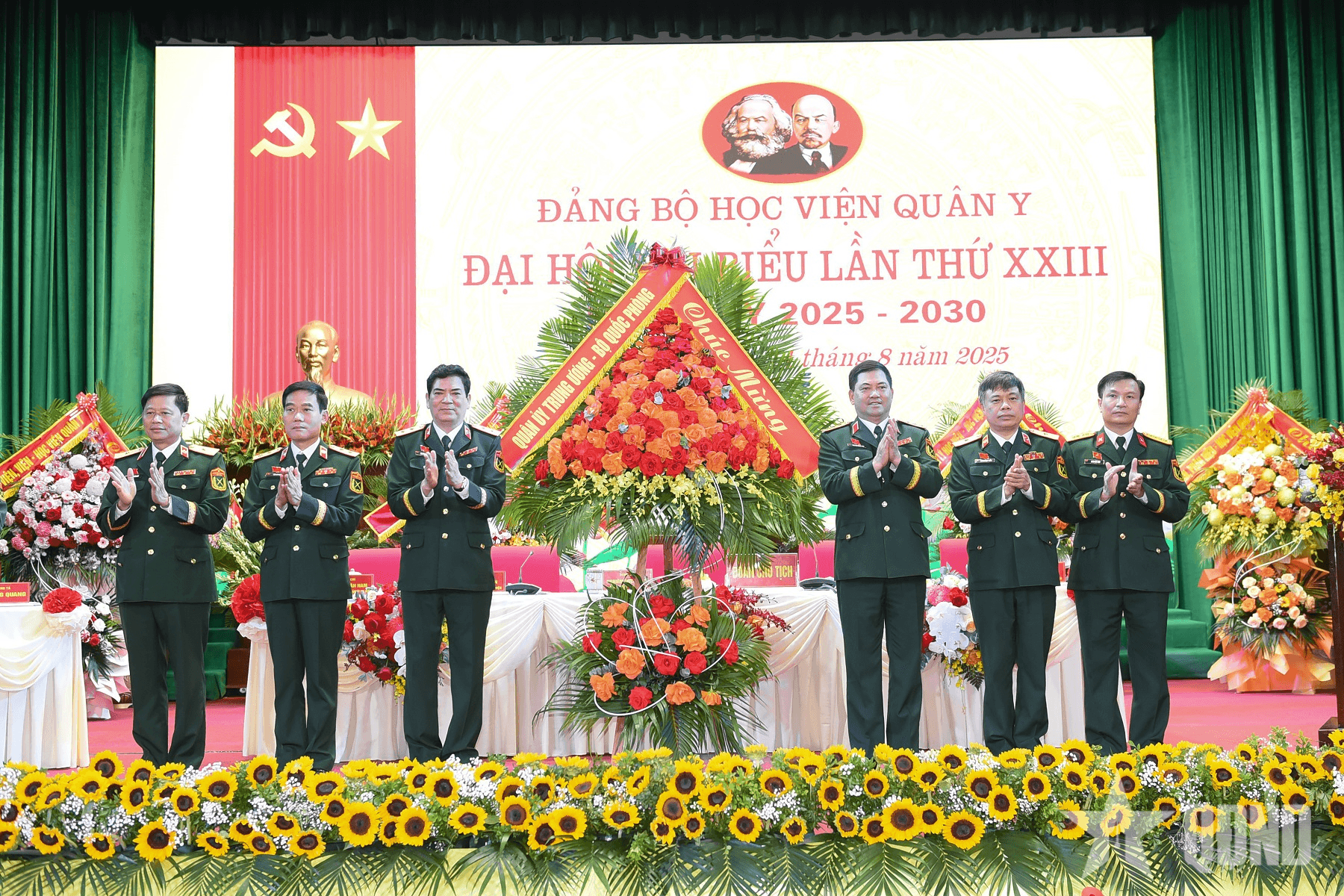 Thượng tướng Nguyễn Hồng Thái dự khai mạc Đại hội đại biểu Đảng bộ Học viện Quân y lần thứ XXIII