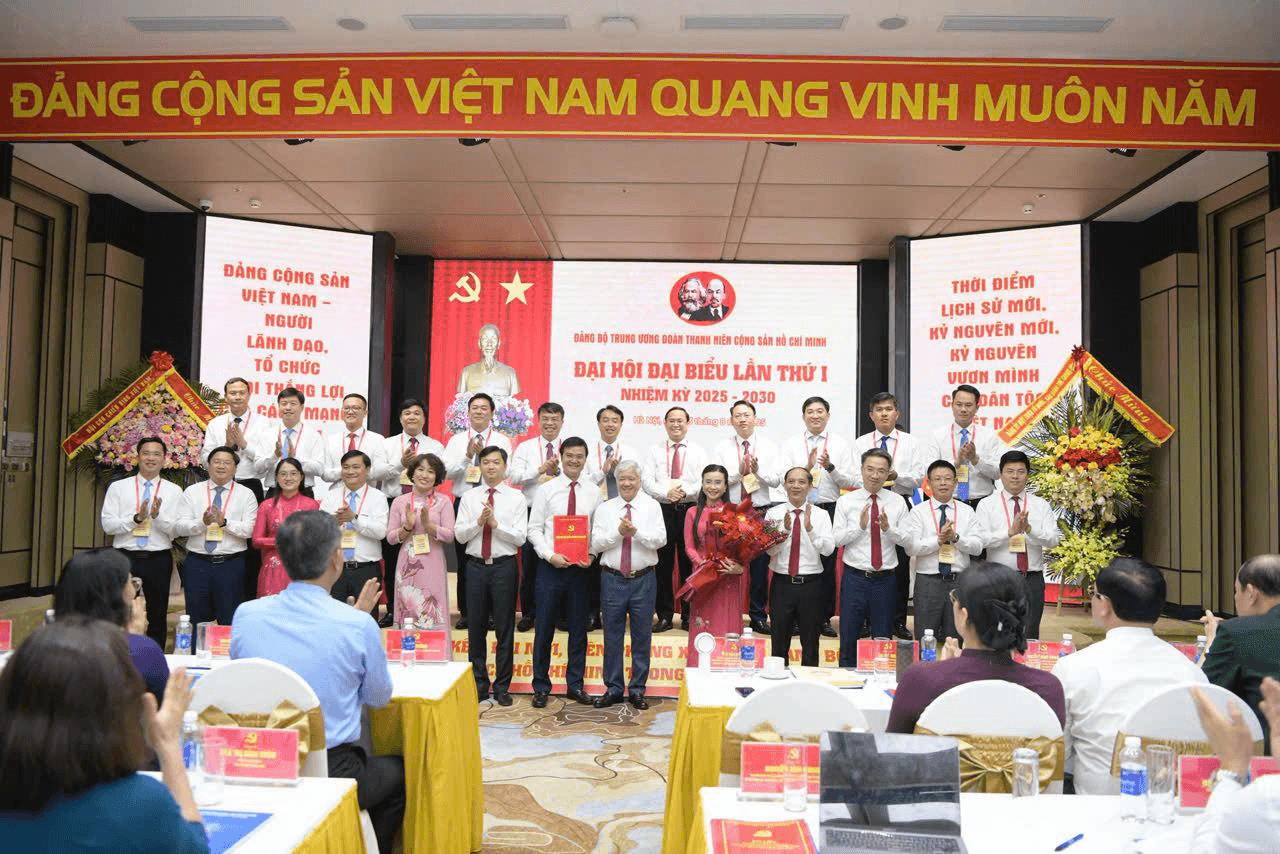 Bám sát cơ sở, đồng hành giúp đỡ, khơi dậy khát vọng cống hiến của thanh niên