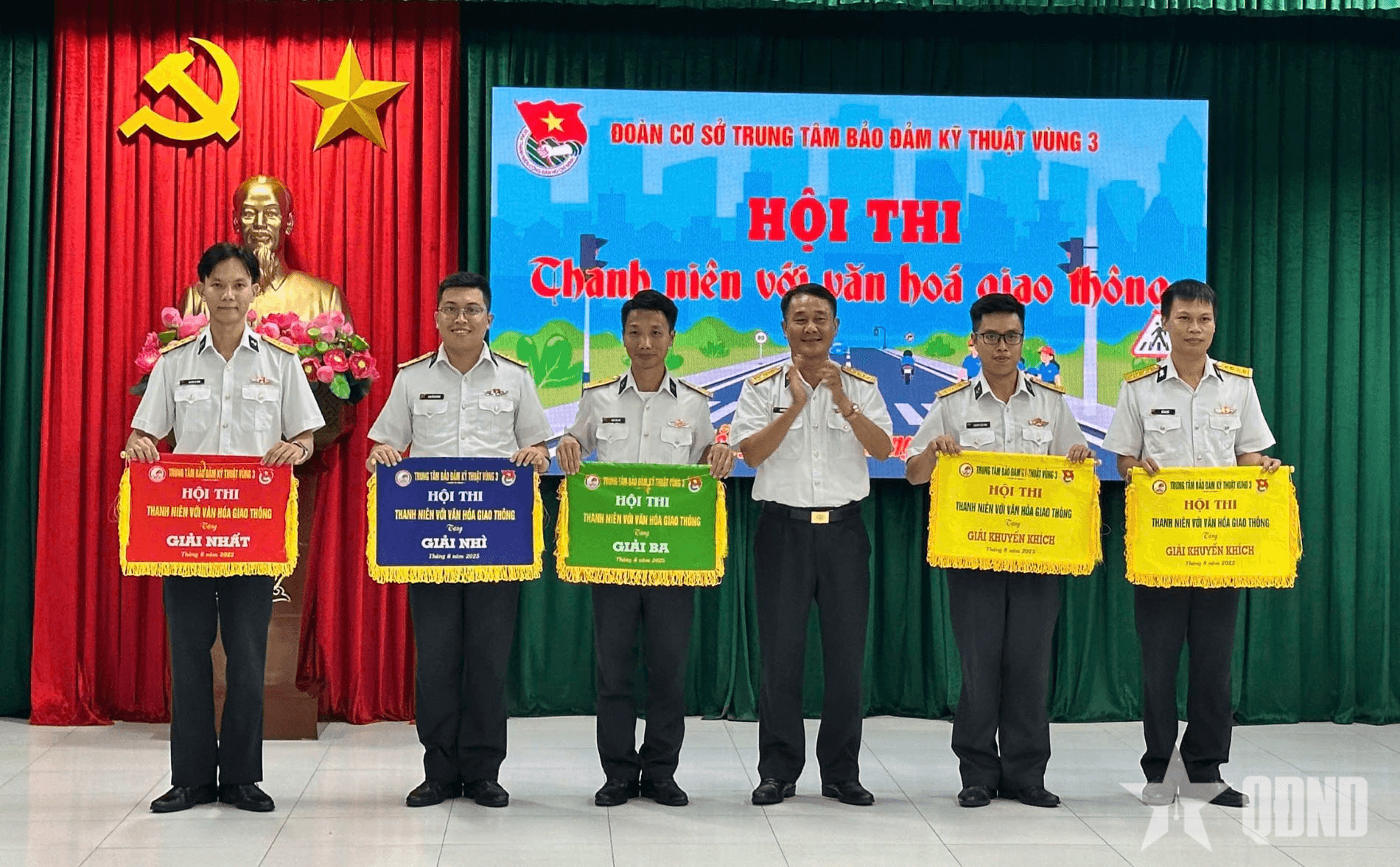 Trung tâm Bảo đảm Kỹ thuật (Vùng 3 Hải quân) sôi nổi hội thi “Thanh niên với văn hóa giao thông”
