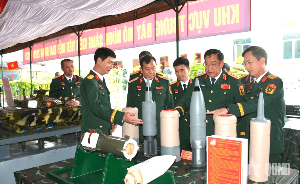 Thượng tướng Phạm Hoài Nam dự Đại hội đại biểu Đảng bộ Binh chủng Tăng Thiết giáp