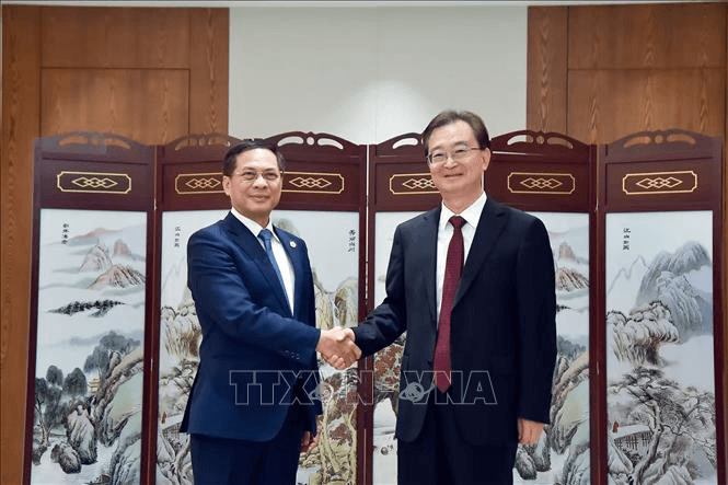 Hoạt động của Phó thủ tướng, Bộ trưởng Bộ Ngoại giao Bùi Thanh Sơn tại Vân Nam, Trung Quốc