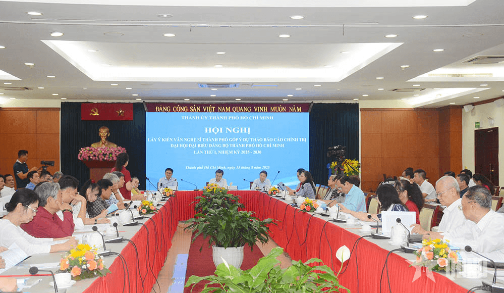 TP Hồ Chí Minh lấy ý kiến văn nghệ sĩ góp ý dự thảo báo cáo chính trị
