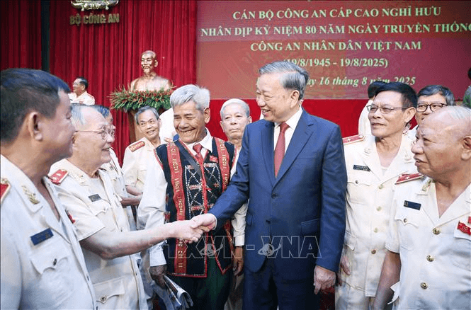 Tổng Bí thư Tô Lâm: Lực lượng Công an nhân dân phải luôn giữ vững thế trận an ninh nhân dân vững chắc