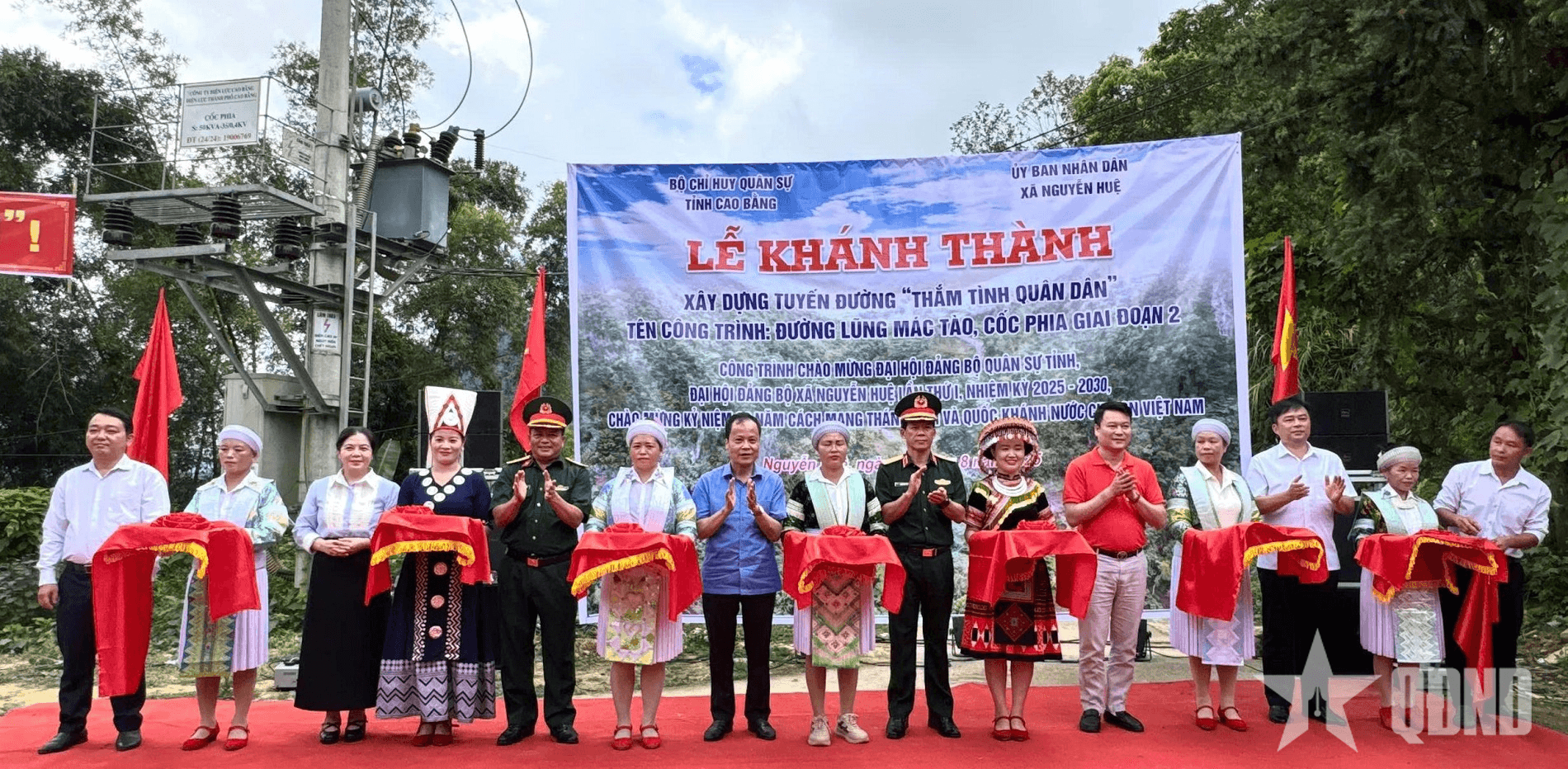 Bộ CHQS tỉnh Cao Bằng: Khánh thành tuyến đường “Thắm tình quân dân”