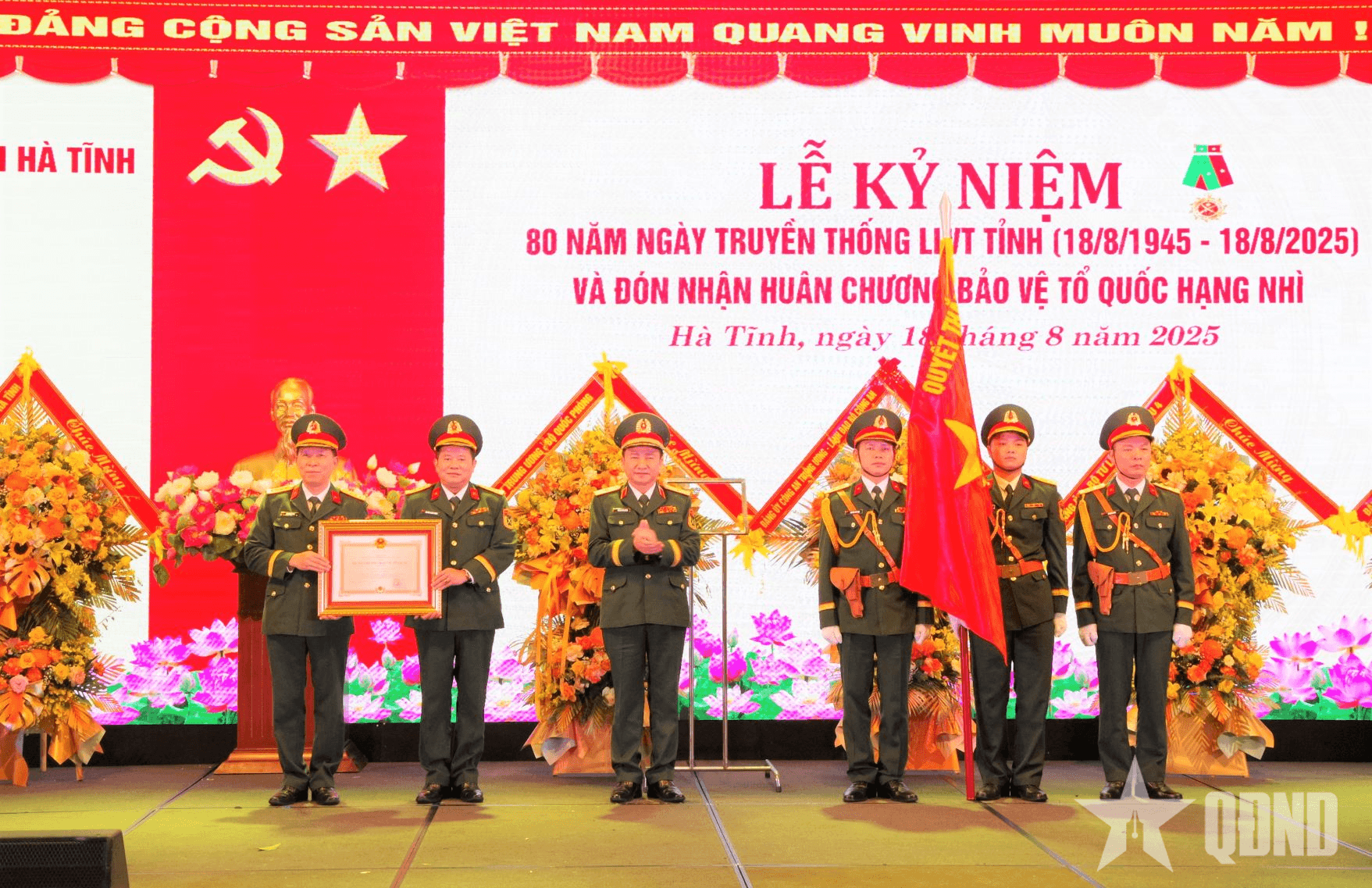 Lễ kỷ niệm 80 năm Ngày truyền thống Lực lượng vũ trang tỉnh Hà Tĩnh