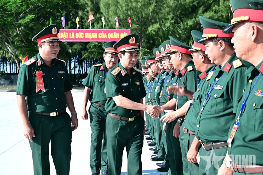 Đại tướng Phan Văn Giang thăm và làm việc với Binh đoàn 12