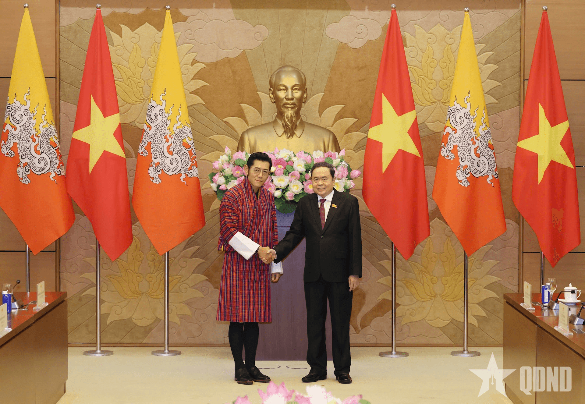 Chủ tịch Quốc hội Trần Thanh Mẫn hội kiến Quốc vương Bhutan Jigme Khesar Namgyel Wangchuck