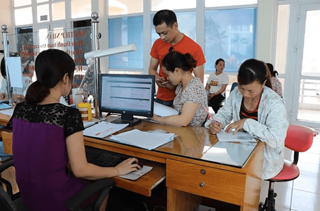 Hà Nội: Thí điểm chi trả an sinh xã hội không dùng tiền mặt