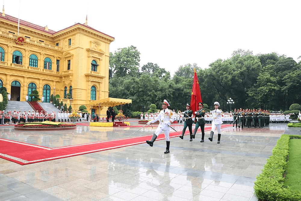 Chặng đường vững bước và hành trình vinh quang