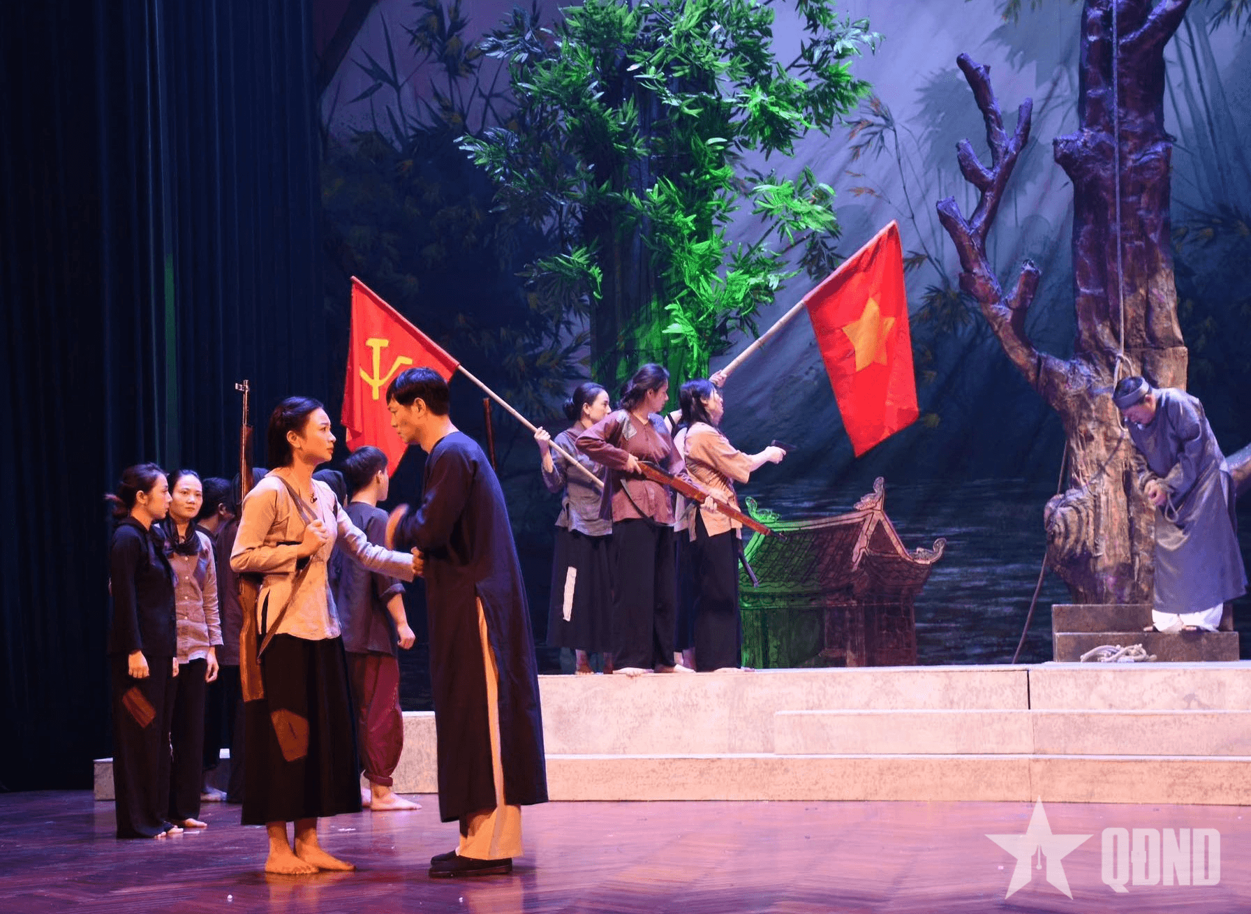 “Sấm dậy đồng chiêm” - lời nhắc nhớ về giá trị của độc lập, tự do