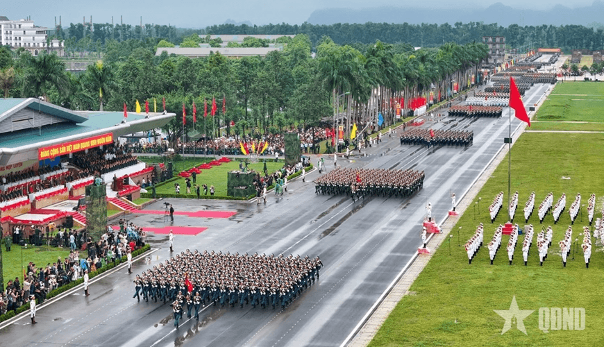 Hàng nghìn nhân viên y tế tham gia ứng trực tại lễ diễu binh, diễu hành