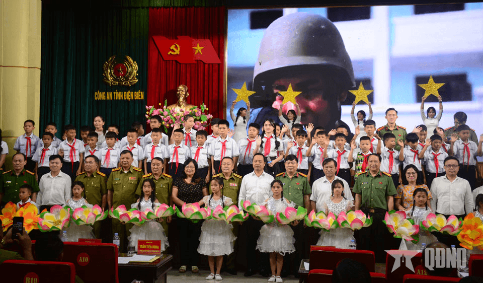 Điện Biên: Tiếp nhận, hỗ trợ đào tạo 40 học sinh