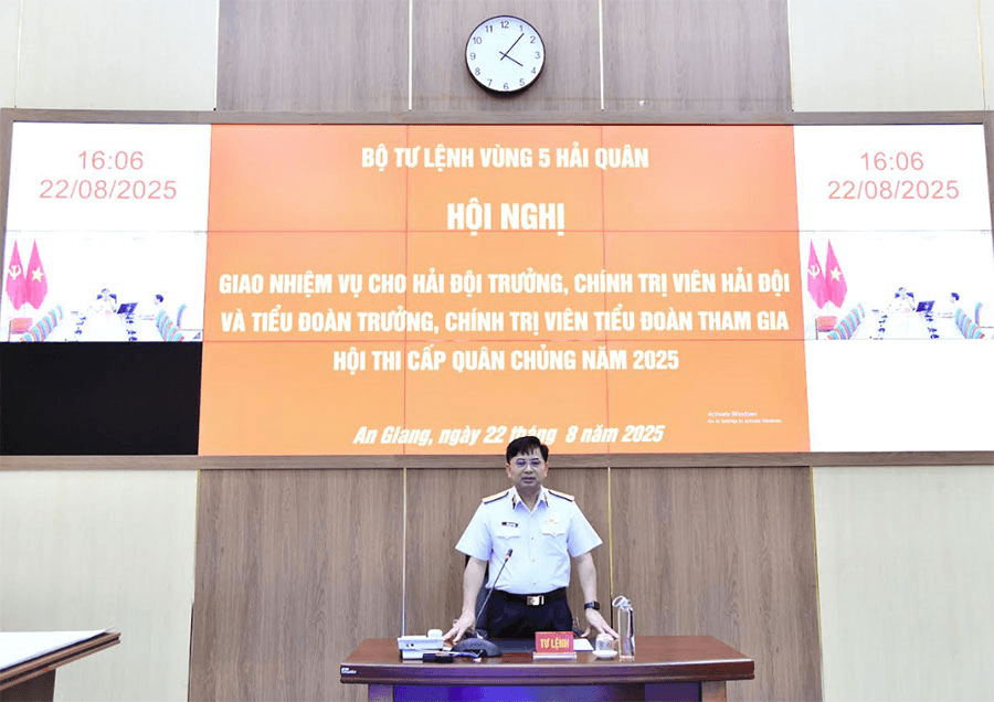 Vùng 5 Hải quân giao nhiệm vụ cho cán bộ tham gia hội thi cấp Quân chủng năm 2025