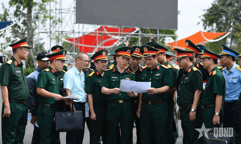Bộ Quốc phòng bảo đảm chất lượng, tiến độ chuẩn bị cho triển lãm thành tựu đất nước