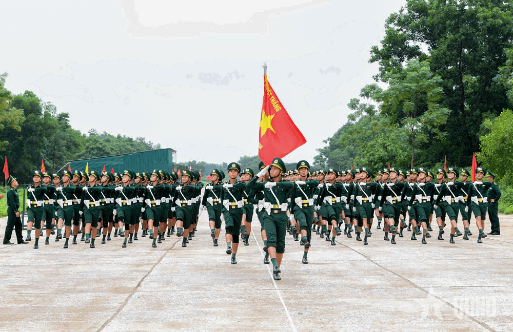 Khối biên phòng nỗ lực tập diễu binh, diễu hành