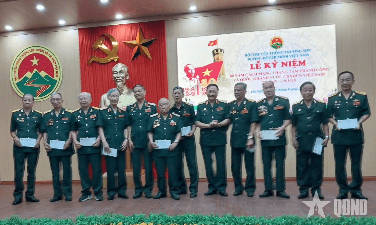 Hội Truyền thống Trường Sơn-Đường Hồ Chí Minh Việt Nam tổ chức gặp mặt kỷ niệm