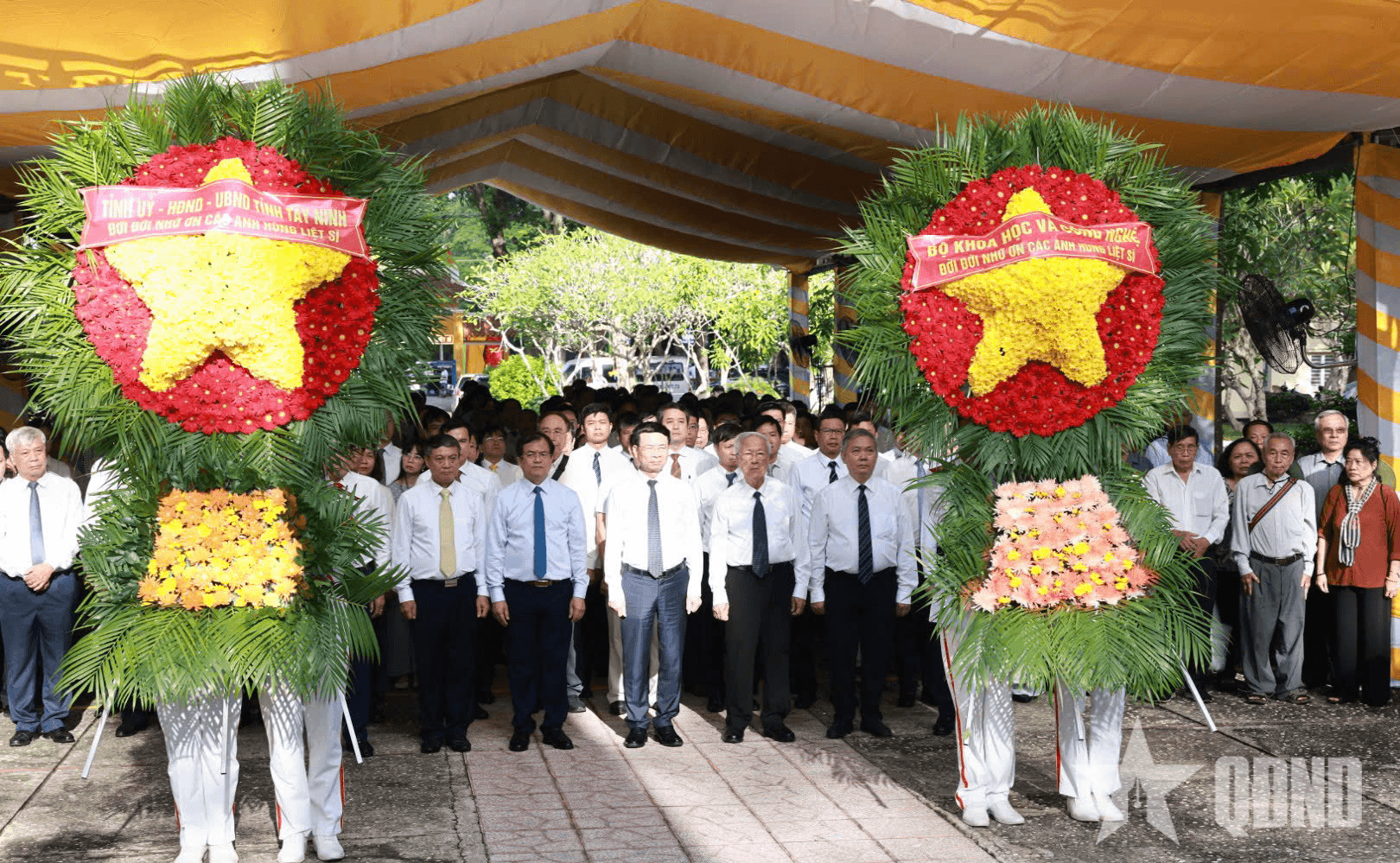 Bộ Khoa học và Công nghệ dâng hương tưởng niệm liệt sĩ ngành Bưu điện tại tỉnh Tây Ninh