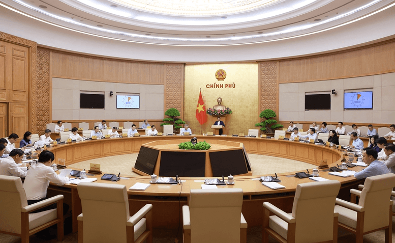 Thủ tướng yêu cầu tập trung hoàn thiện thể chế, pháp luật bảo đảm kịp thời, hiệu quả