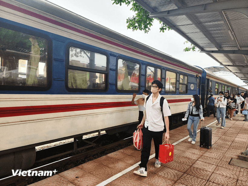Chạy thêm 7 chuyến tàu Hà Nội - Hải Phòng dịp Quốc khánh 2-9