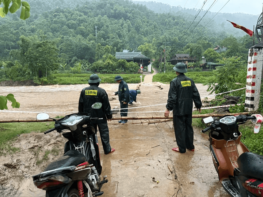 Bộ đội Biên phòng tỉnh Nghệ An huy động lực lượng khắc phục hậu quả bão số 5