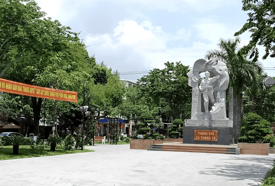 Với mùa thu Nha Trang