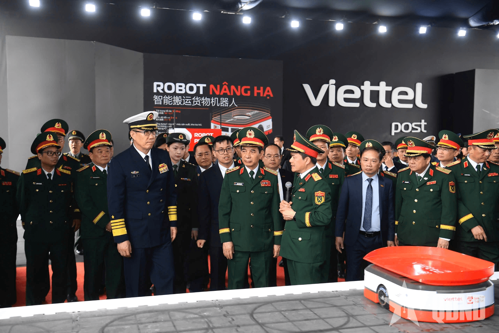 Đối ngoại quốc phòng cùng đất nước bước vào kỷ nguyên mới