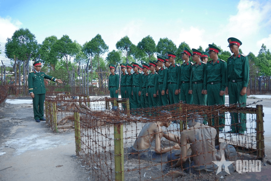 Chất thép ở "địa ngục trần gian"