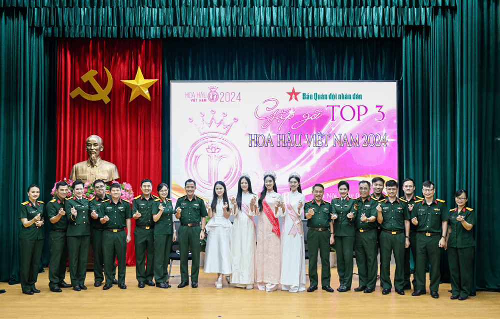 Tỏa sáng nhan sắc, trí tuệ và lòng nhân ái