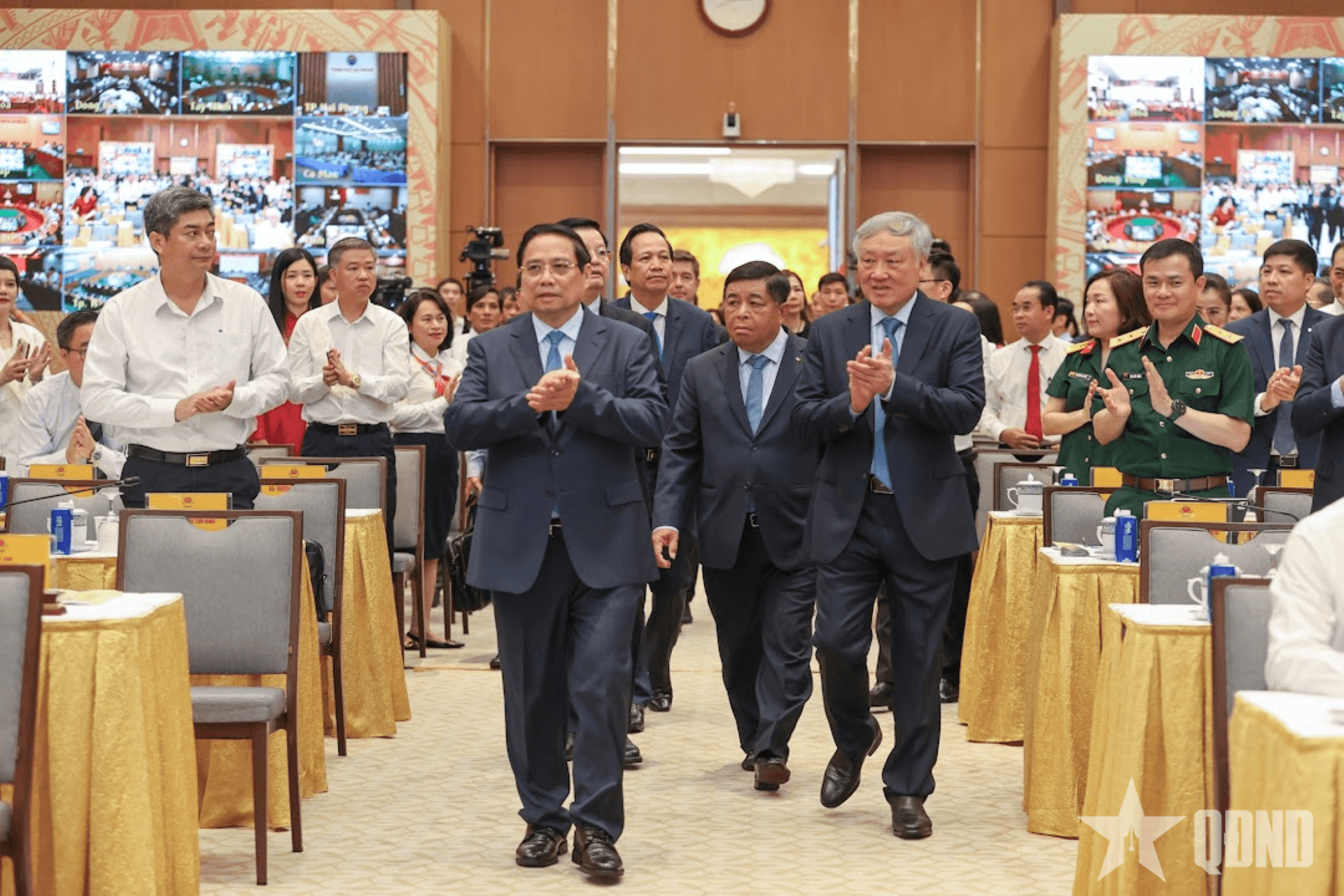 Thủ tướng Phạm Minh Chính dự Hội nghị tổng kết chương trình “Cả nước chung tay xóa nhà tạm, nhà dột nát”
