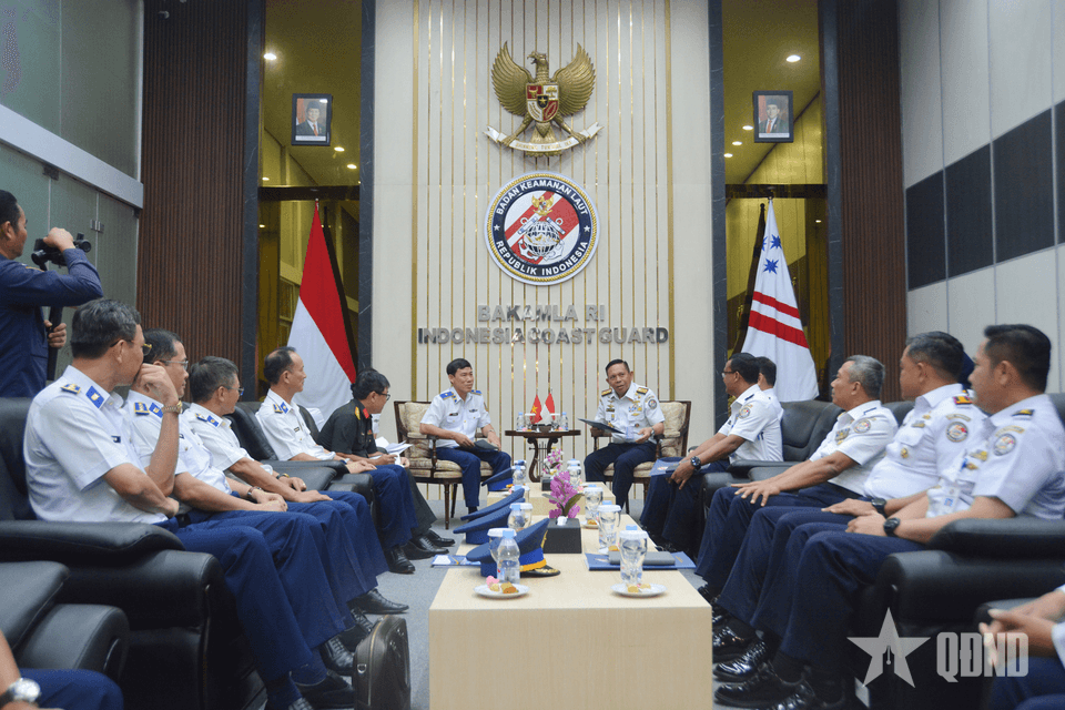 Cảnh sát biển Việt Nam chào xã giao lãnh đạo Cảnh sát biển Indonesia
