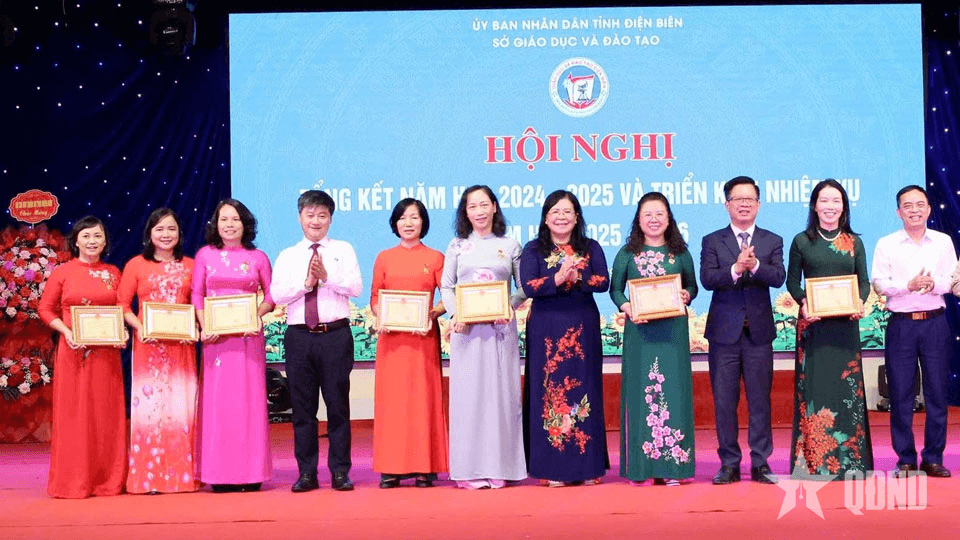 Điện Biên: Quan tâm bảo đảm điều kiện học tập tốt cho học sinh vùng dân tộc thiểu số
