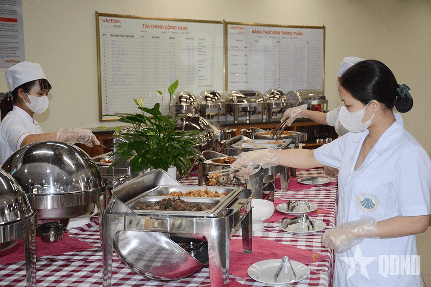 Ẩm thực Việt “chinh phục” các đoàn quốc tế tham gia diễu binh, diễu hành