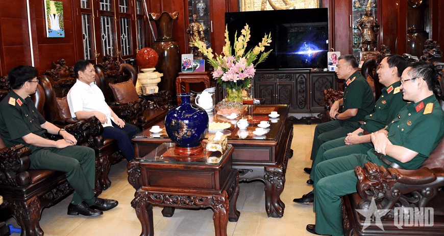 Thượng tướng Lê Quang Minh thăm, tri ân Đại tướng Ngô Xuân Lịch