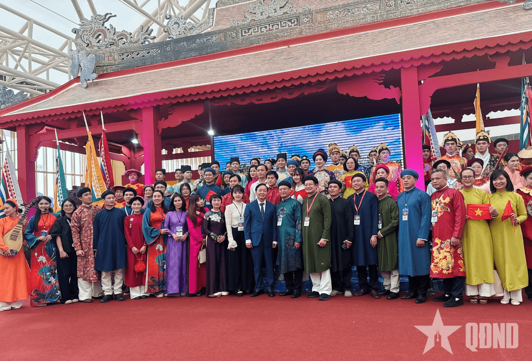 Huế - Di sản, bản sắc và tầm nhìn phát triển xanh